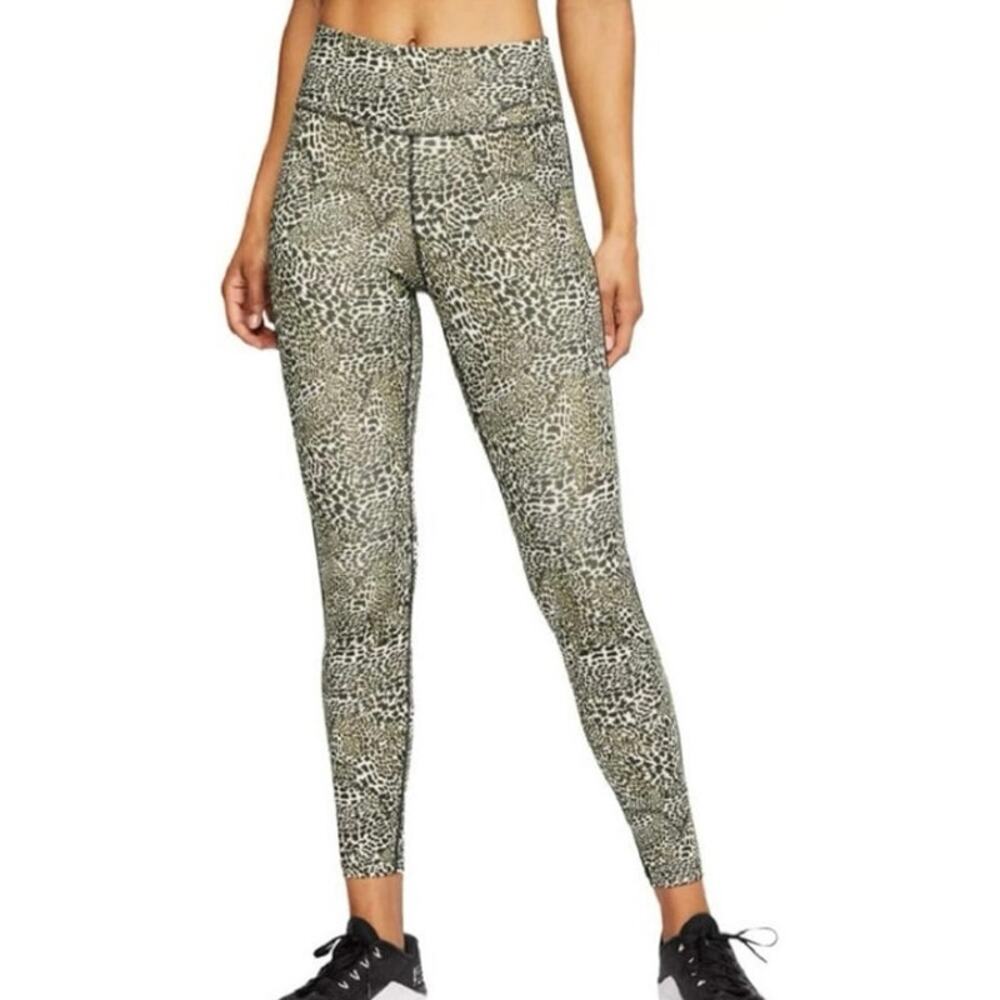 Nike Dri-Fit One Women's Leopard Print Mid-Rise 7/8 Leggings - Size M